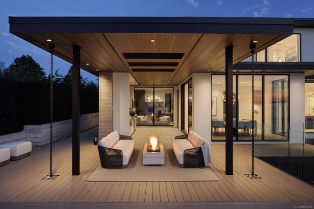 4 of 88 - 4040 White Rock St, Saanich, BC