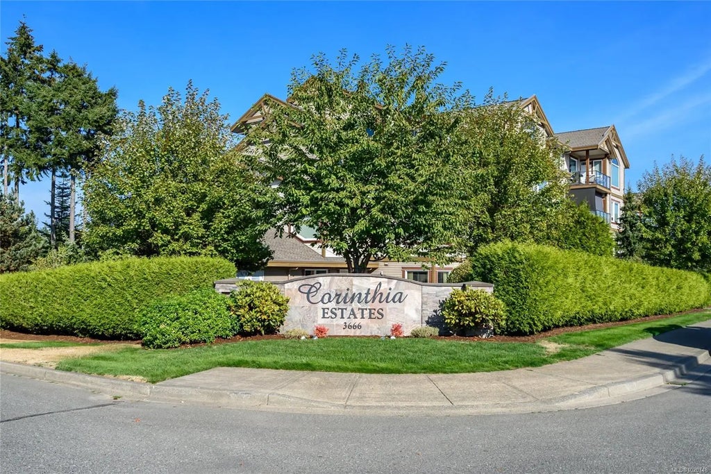 3666 Royal Vista Way 641, Courtenay