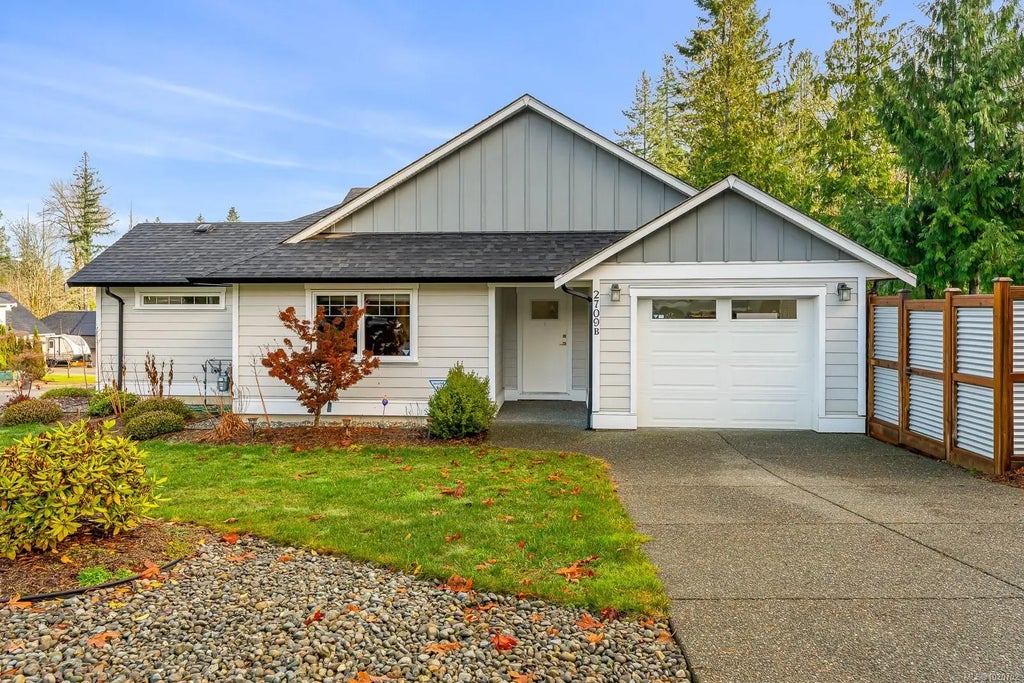2709 Bickle St B, Courtenay