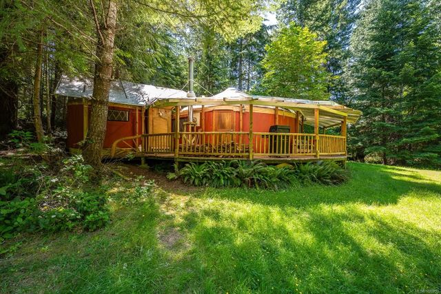 3 of 33 - 1408 Robertson Rd, Cortes Island, BC