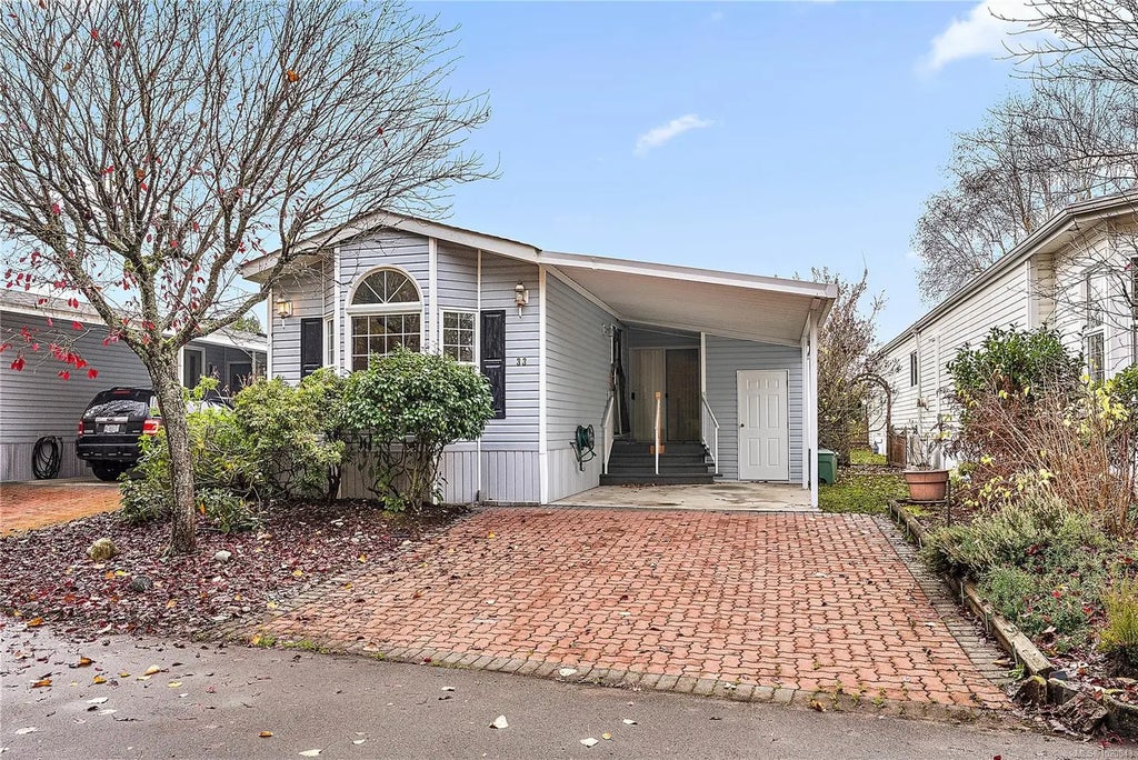 7401 Central Saanich Rd 33, Central Saanich