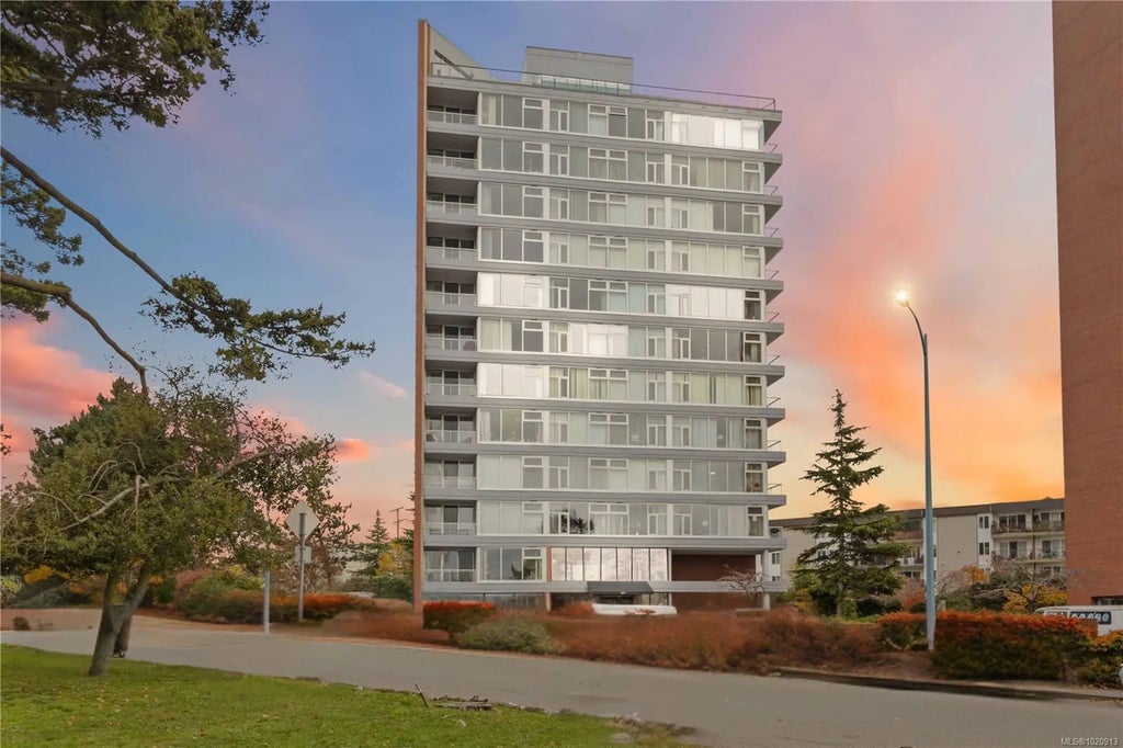 327 Maitland St 206, Victoria