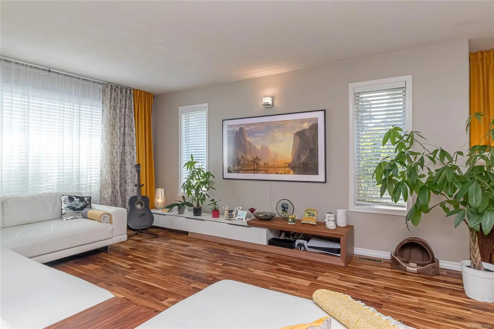 Homes for Sale located at 749 Marchmont Rd, in the city of Duncan, BC V9L 2L9