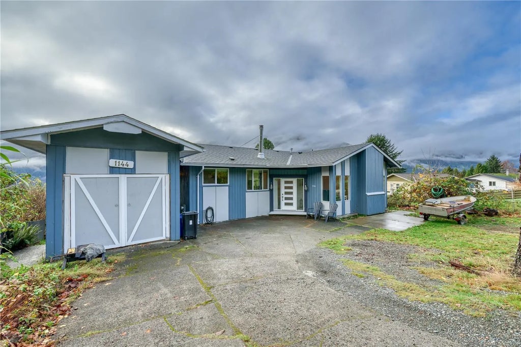 1144 Haida Ave, Port Alice