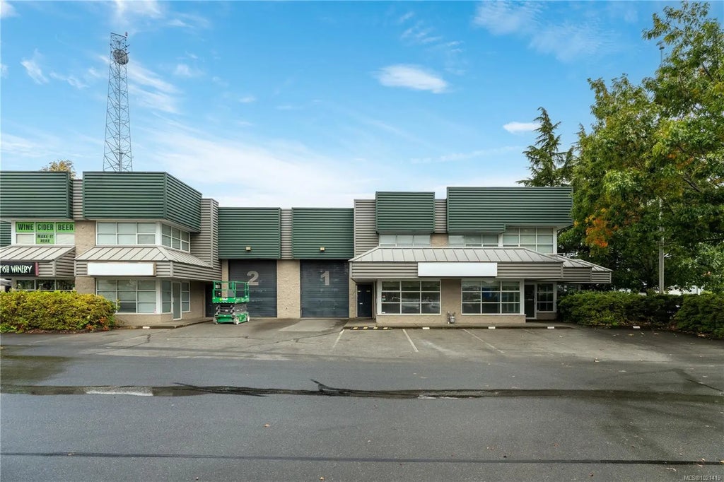 6782 Veyaness Rd 1, Central Saanich