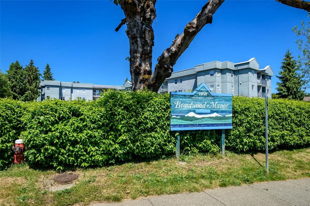 1050 Braidwood Rd 207, Courtenay