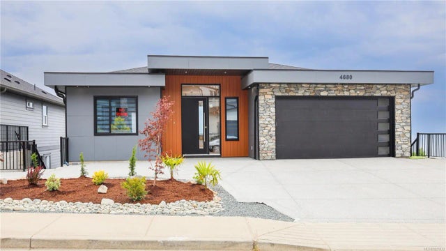 4680 Ambience Dr, Nanaimo