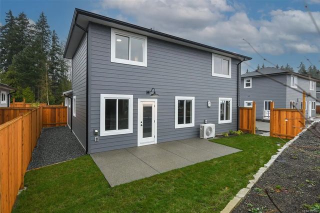 3 of 16 - 2317 Mcdonald Rd B, Comox, BC