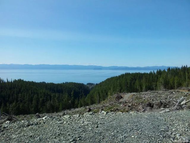 2 of 4 - 725 Jordan River Main Rd Dl, Sooke, BC
