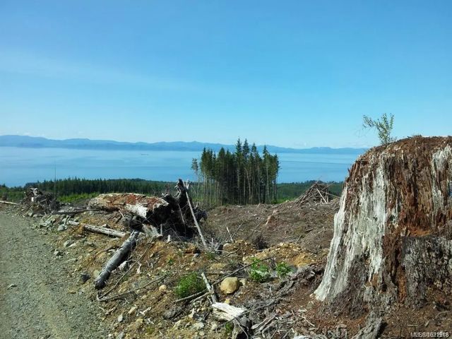 3 of 4 - 725 Jordan River Main Rd Dl, Sooke, BC