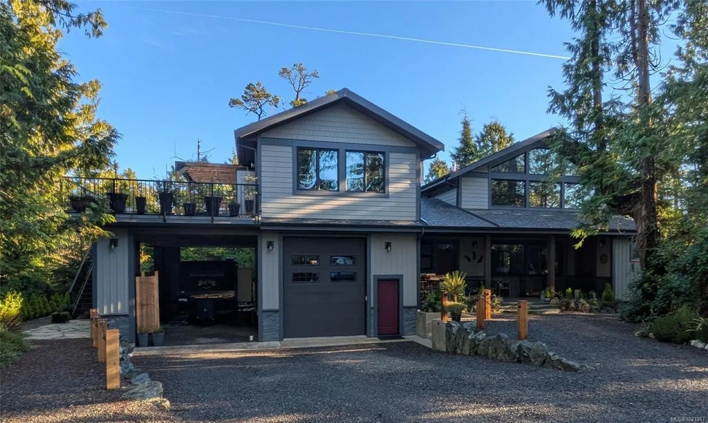 1708 Rainforest Lane, Ucluelet