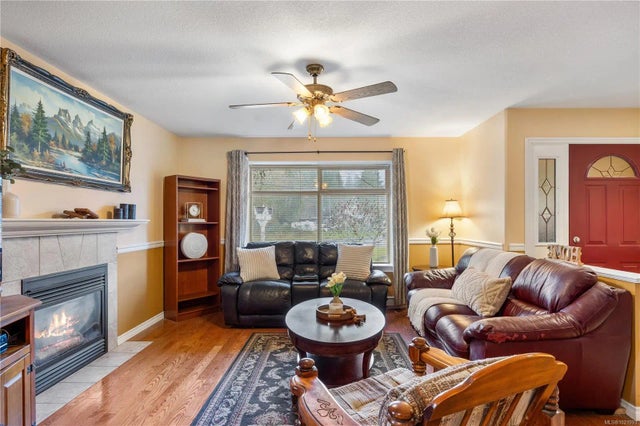 3 of 21 - 221 Westwood Rd, Nanaimo, BC