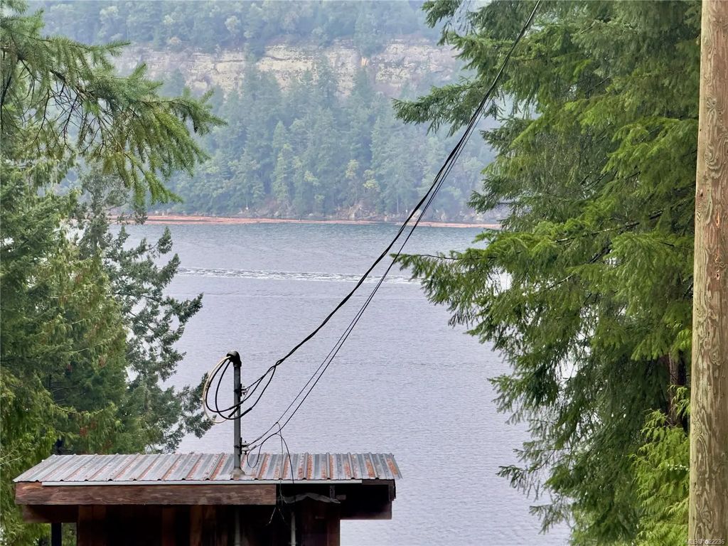 136 Coho Dr, Mudge Island