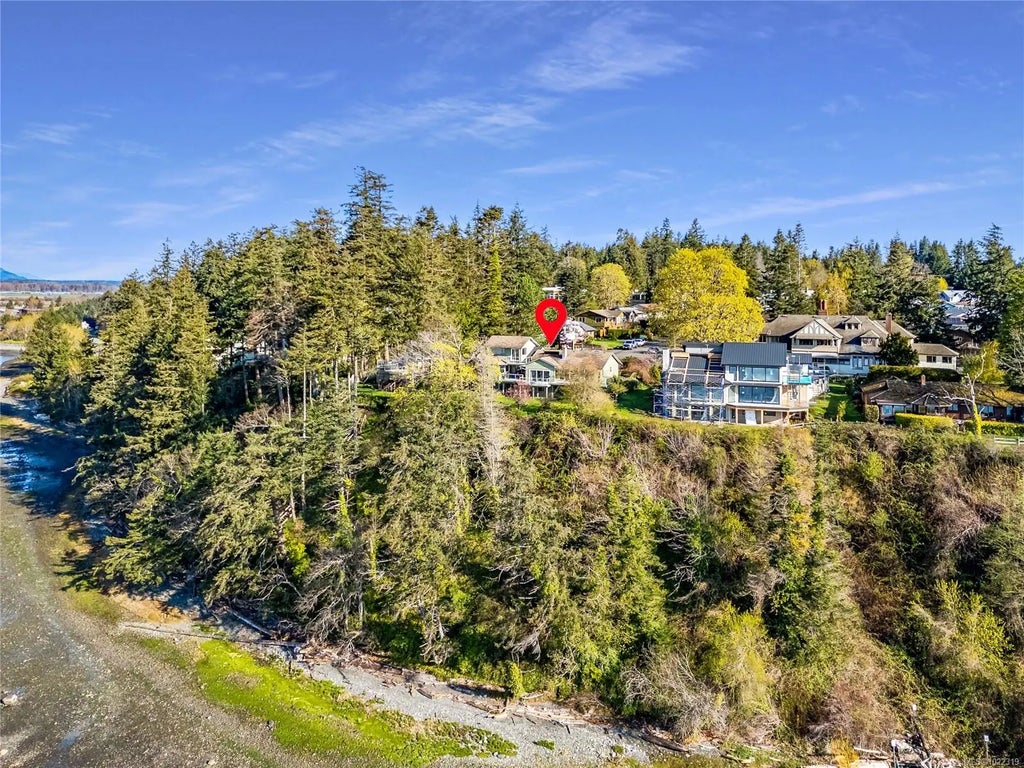 145 Manor Pl, Comox