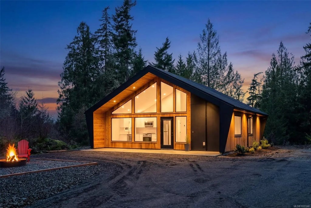 2470 Carpenter Rd, Sooke