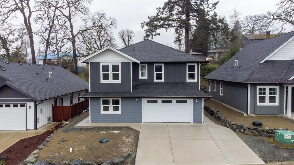 2035 Oakhill Pl, Duncan