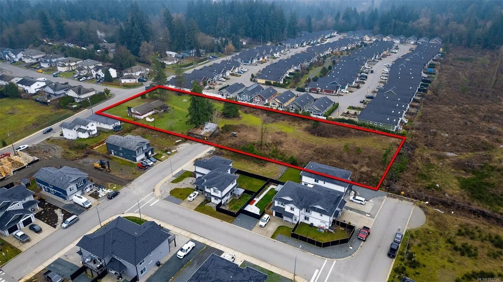 5984 Cassino Rd, Duncan