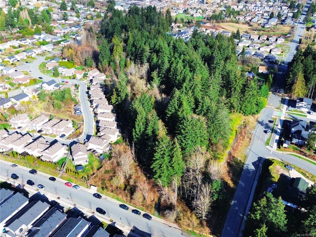 3 of 14 - 1015 Park Ave, Nanaimo, BC