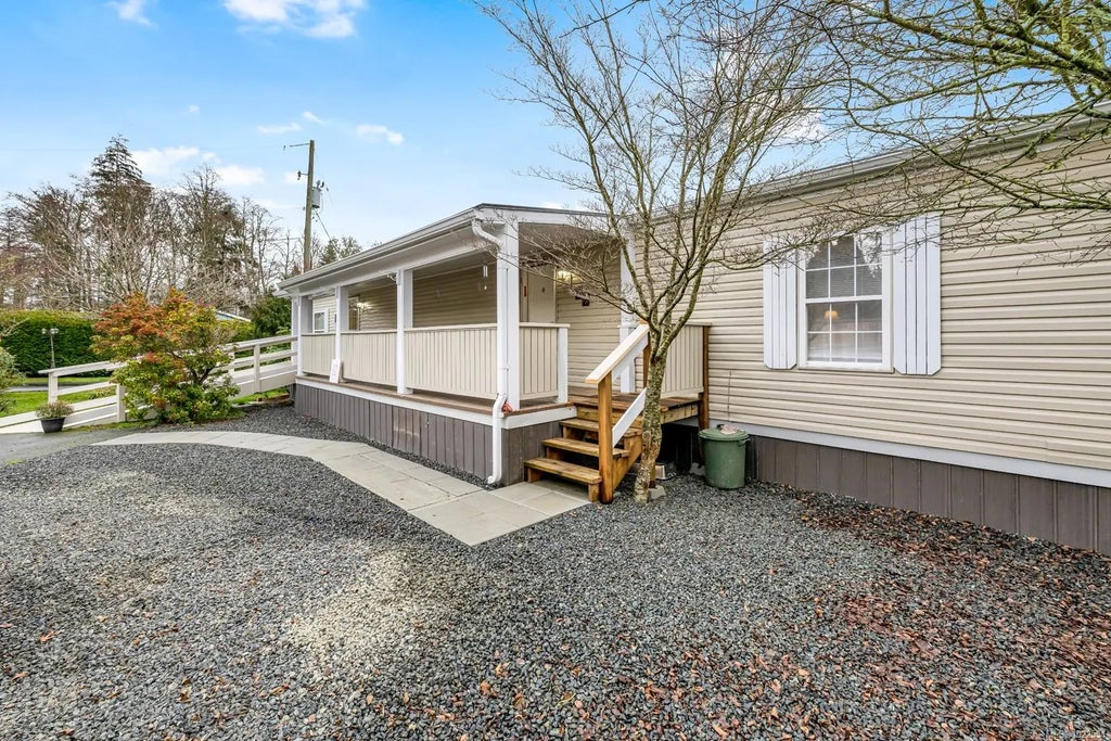 7021 Grant Rd 32, Sooke