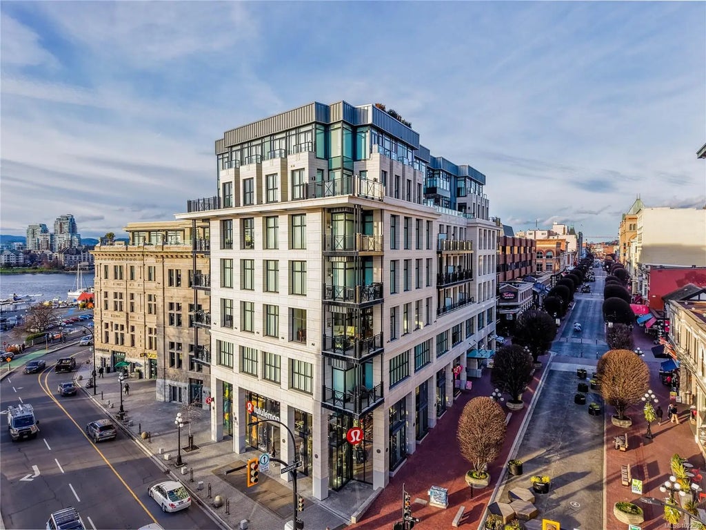 888 Government St 503, Victoria