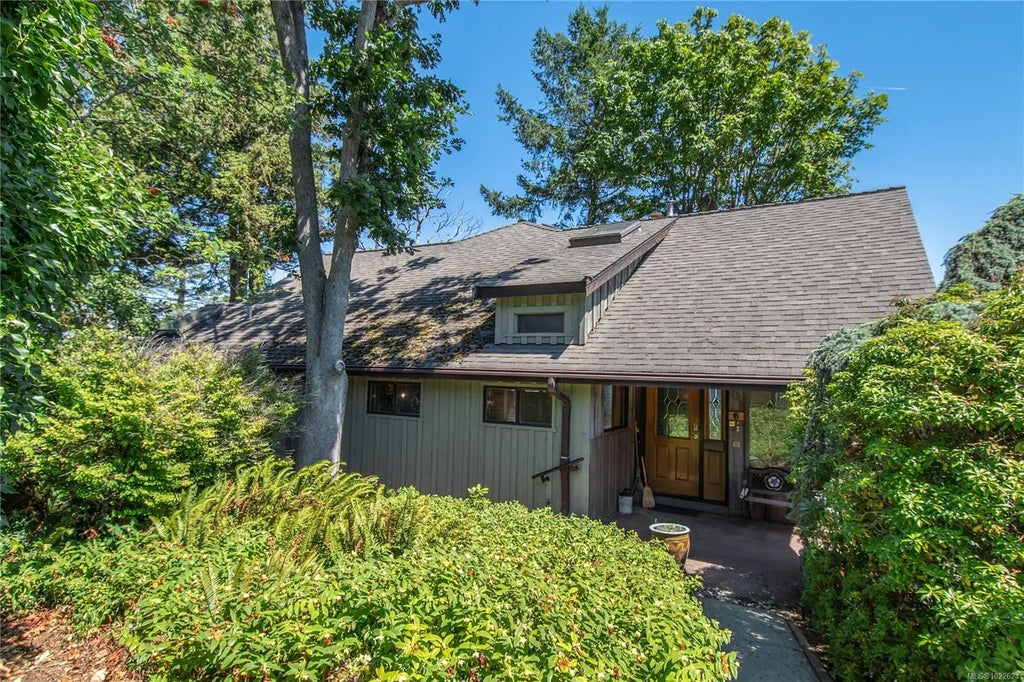 561 & 565 Island Hwy, Campbell River