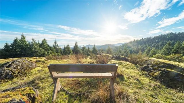 5 of 73 - 405 Hazlitt Creek Rd, Highlands, BC