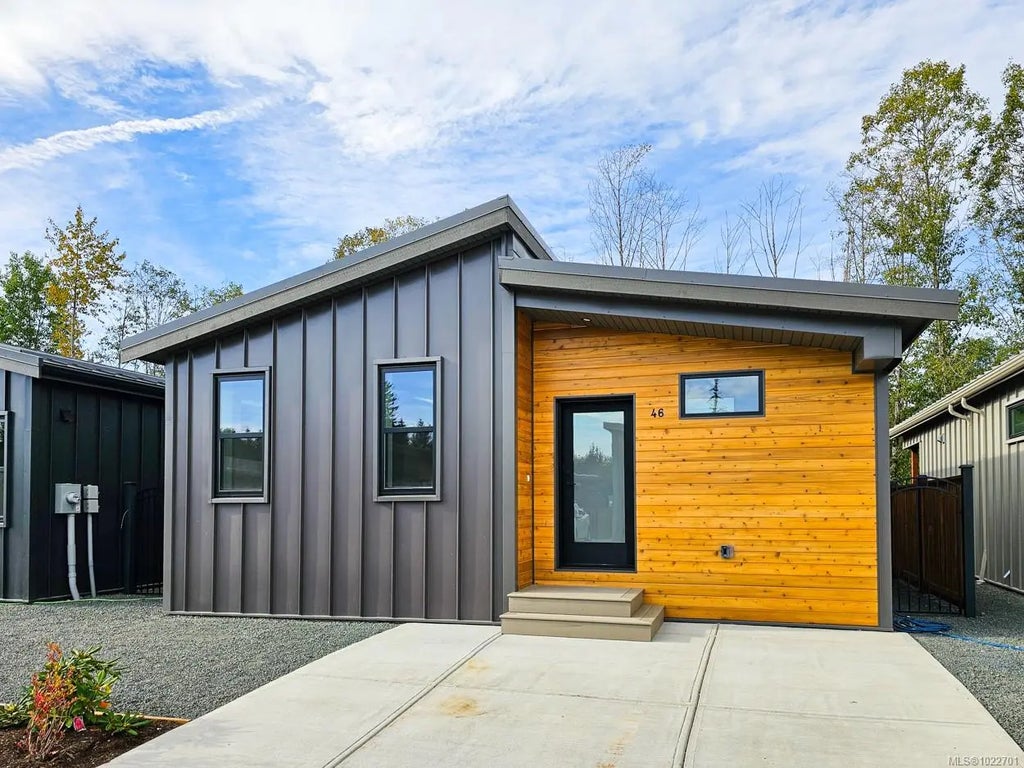 3025 Royston Rd 46, Cumberland