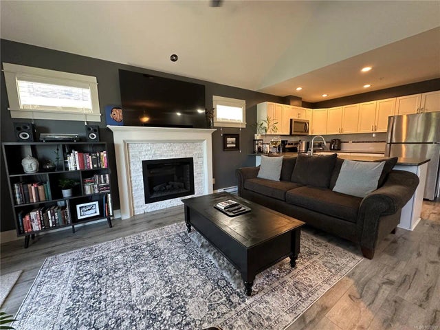 6183 Nitinat Way 3, Nanaimo