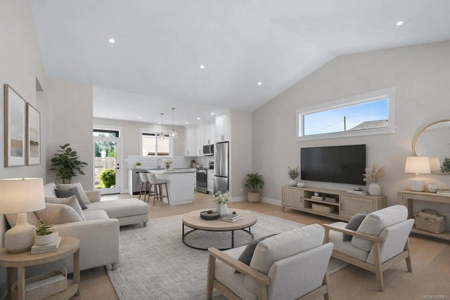 4 of 21 - 212 Oak Lane, Lake Cowichan, BC