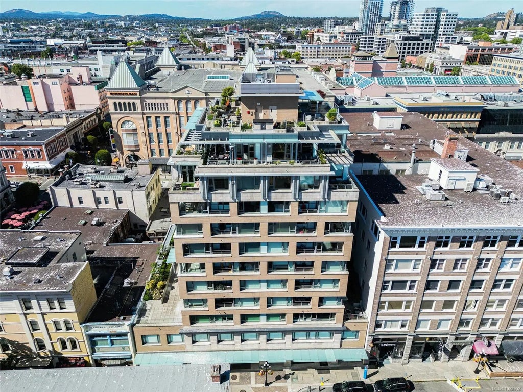 608 Broughton St 504, Victoria