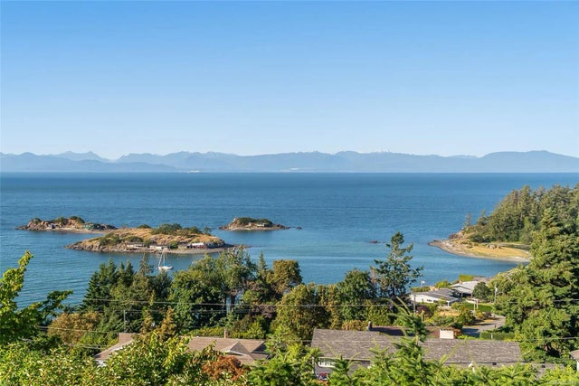 4 of 51 - 3796 Sundown Dr, Nanaimo, BC