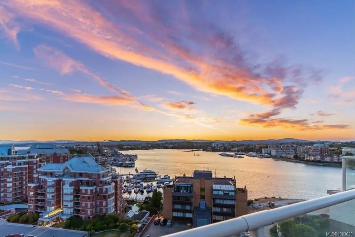 225 Belleville St 1102, in the city of Victoria Real Estate in BC by Laurel Point,