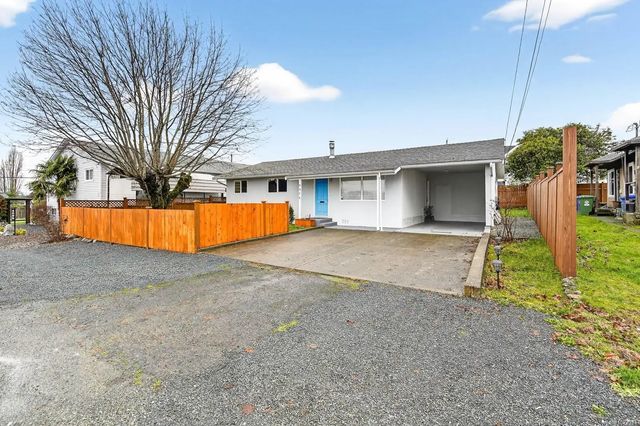 2 of 33 - 4575 Arrowsmith Rd, Port Alberni, BC