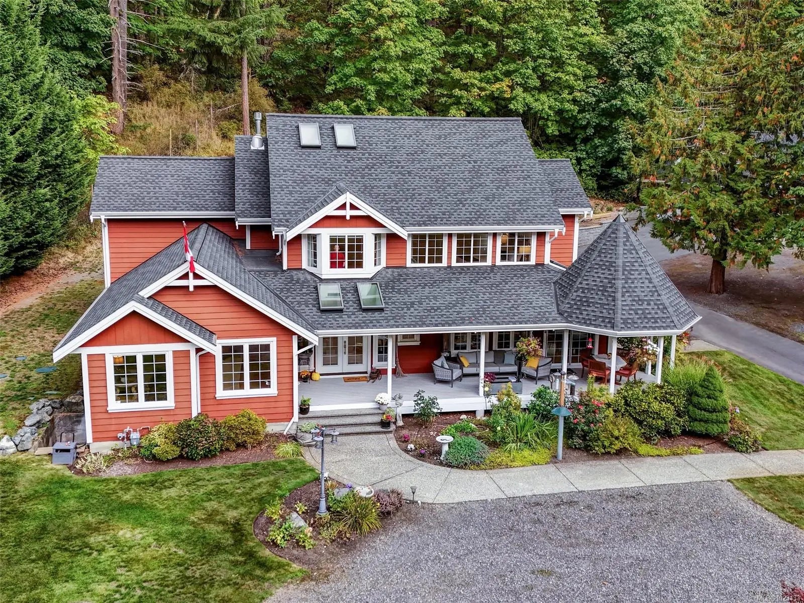 Residential Real Estate for Sale at 6583 Wallace Dr in the city of Central Saanich by MLS #1023133