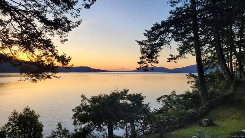 4218 Armadale Rd, Pender Island