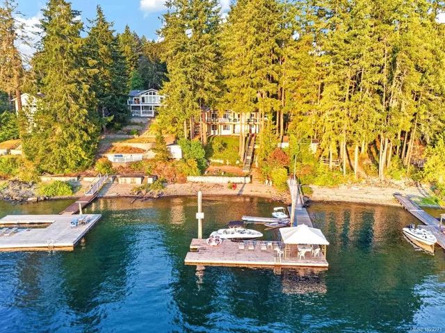 2 of 69 - 8253 Dickson Dr, Port Alberni, BC