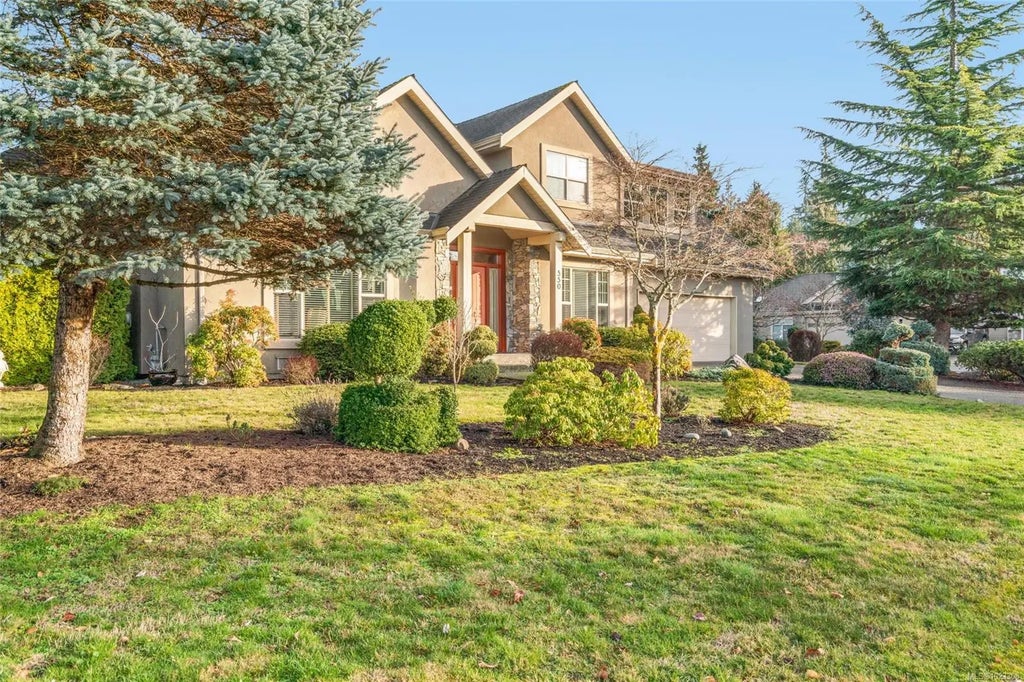 550 Falcon Crt, Parksville