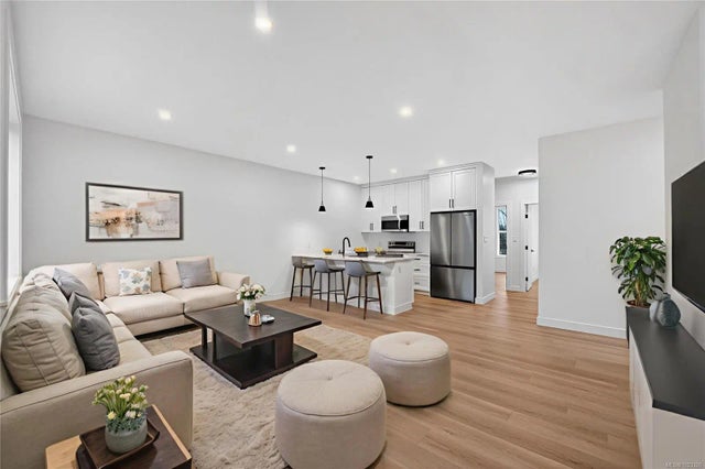 2 of 36 - 122 Plante Cres A, Lake Cowichan, BC