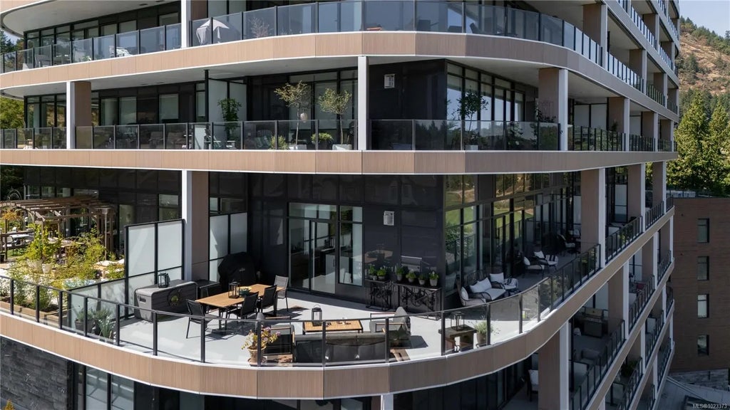 2000 Hannington Rd 602, Langford