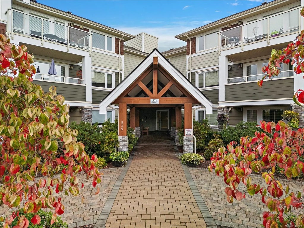 535 Heatherdale Lane 106, Saanich