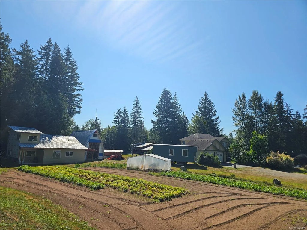 2156 Coleman Rd, Courtenay