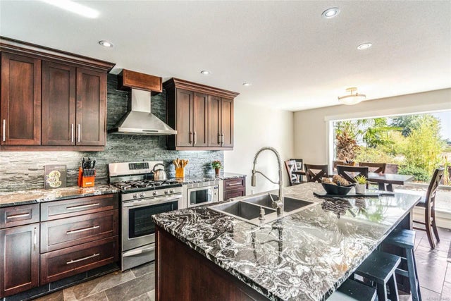 4 of 55 - 2466 Summerset Rd, Nanoose Bay, BC