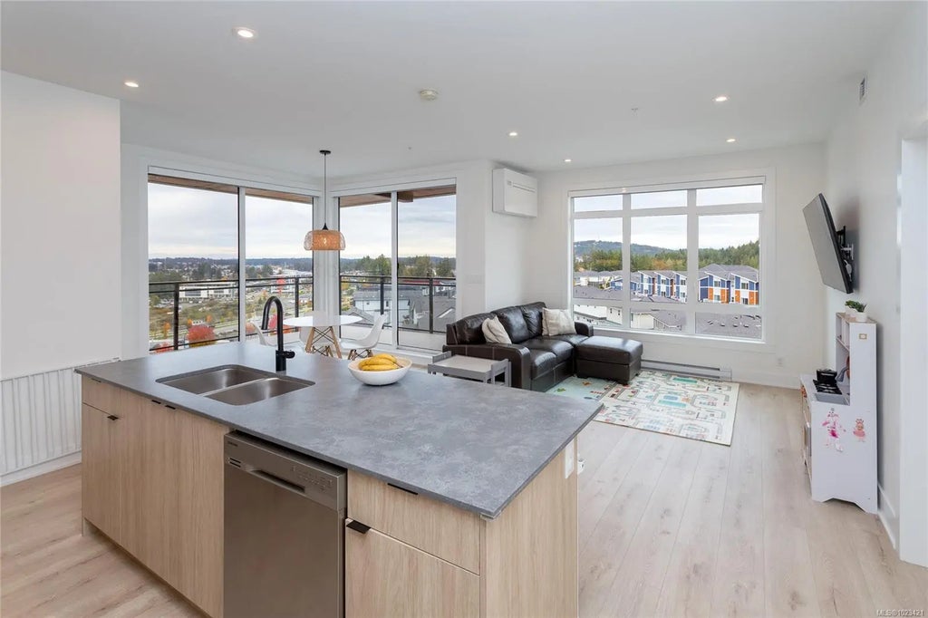 1110 Samar Cres 314, Langford