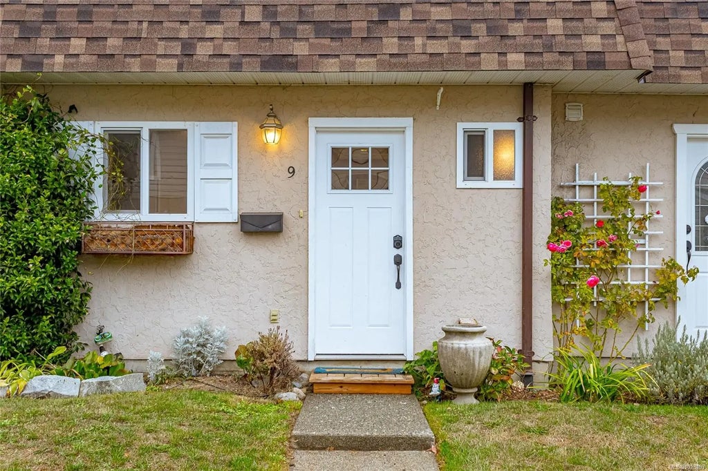 7675 East Saanich Rd 9, Central Saanich