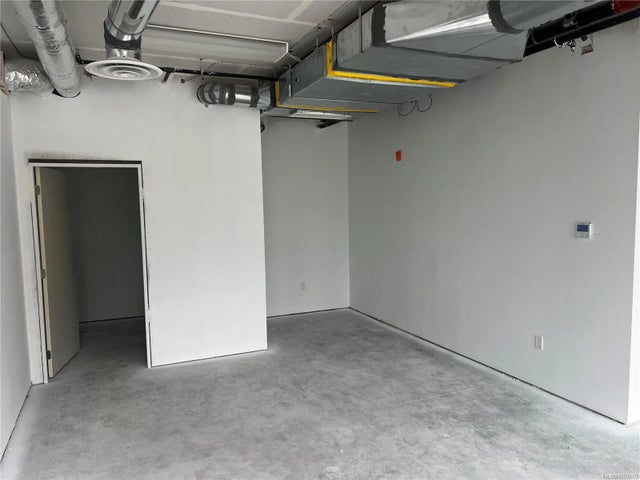 4 of 8 - 230 Second Ave W 2, Qualicum Beach, BC