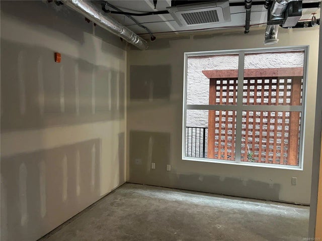 5 of 7 - 230 Second Ave W 3, Qualicum Beach, BC