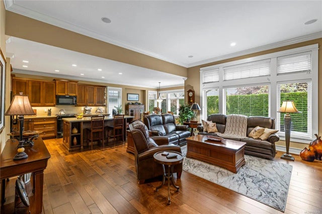 5 of 54 - 515 Eaglewood Crt, Qualicum Beach, BC