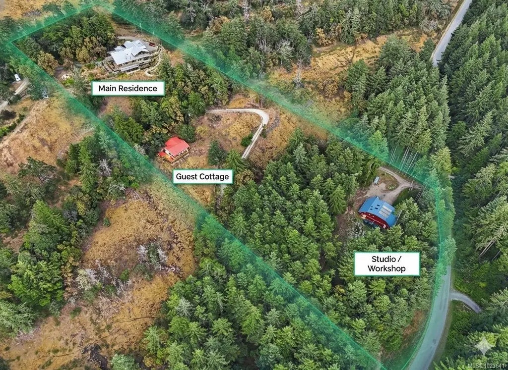 248 Suneagle Dr, Salt Spring