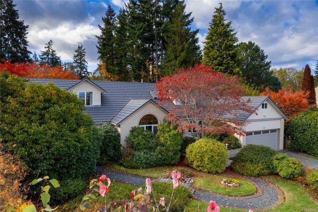 4 of 60 - 566 Crescent Rd W, Qualicum Beach, BC