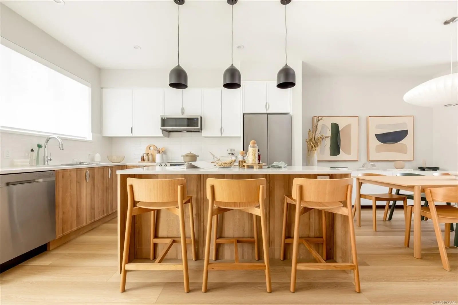 Homes for Sale located at 3210 Glendale Pl 109, in the city of Langford, BC V9B 1Y2